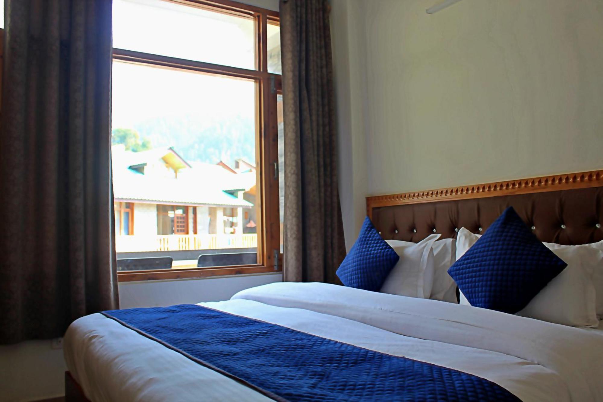 The Richie Royal Inn Manāli Exteriör bild